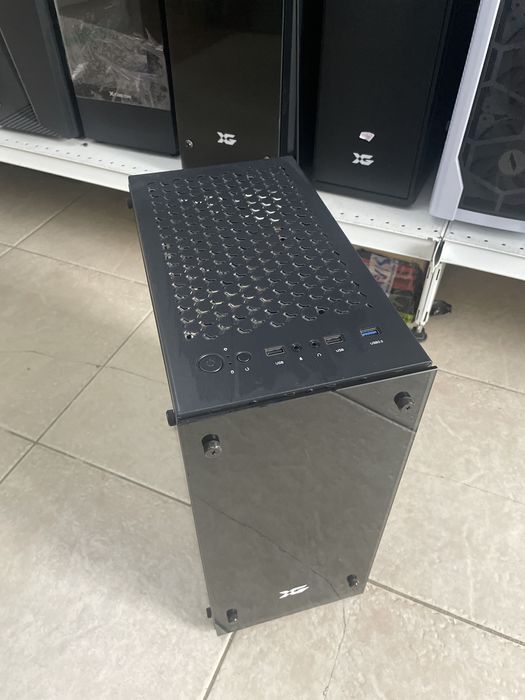 корпус с боковым стеклом