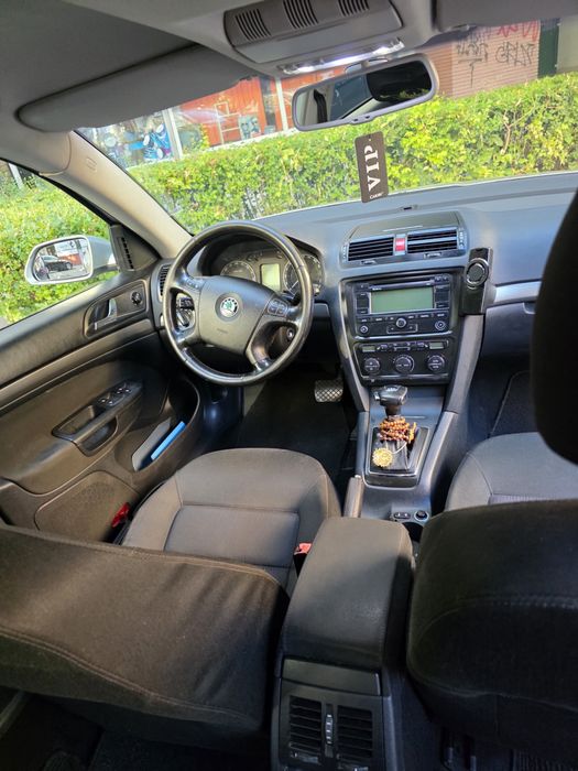 Vabd skoda ocatavia 2 2l/140 cp ,combi ,din 2007