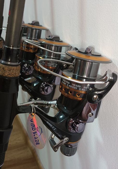 SET 4 Lansete Crap Partner 3.60 din 3 tronsoane + 4 Mulinete J3 60Fr