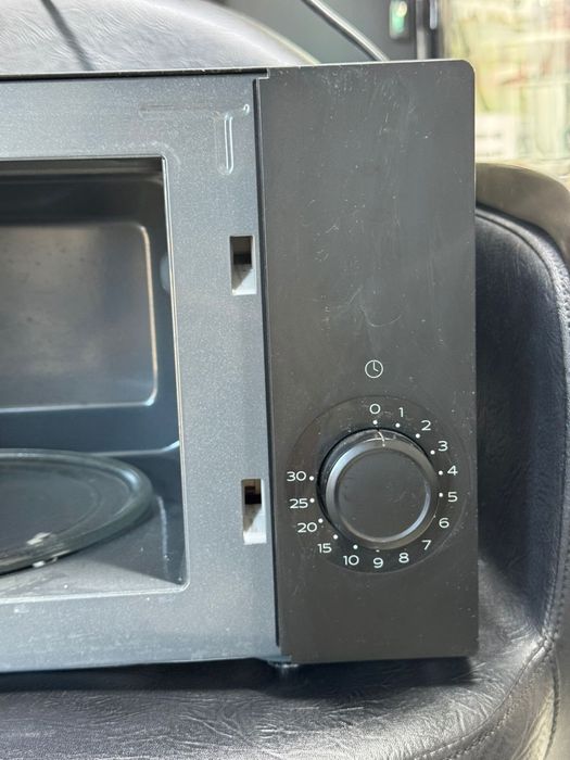 Микроволновка Hansa