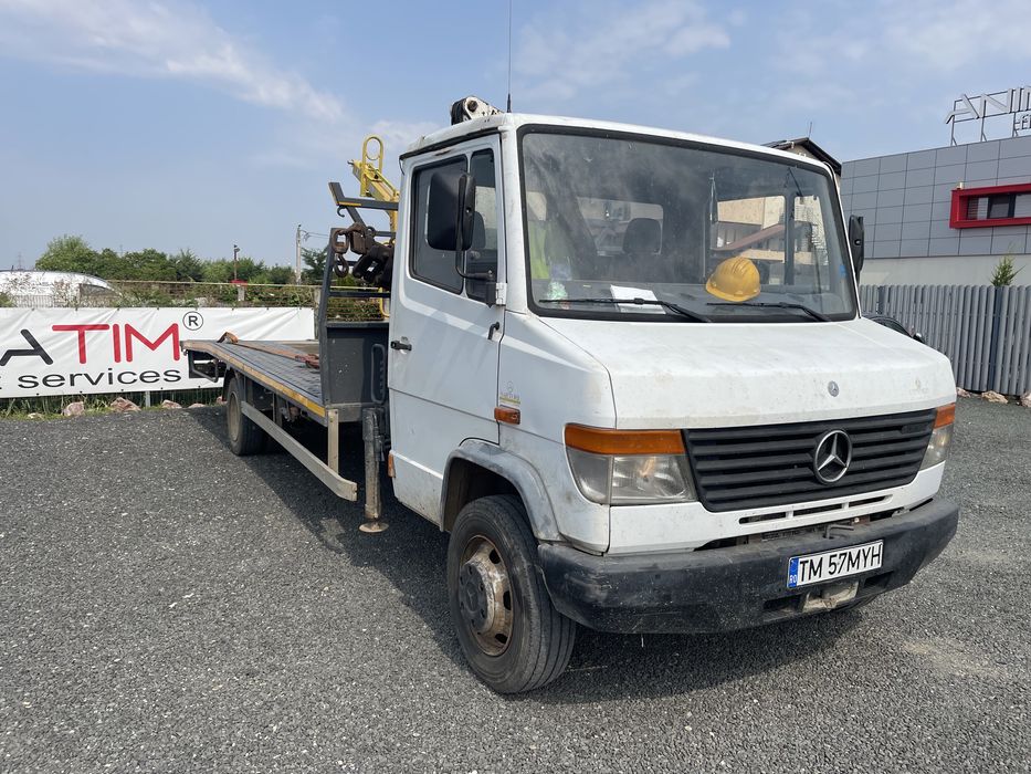 Vând Mercedes vario cu macara și platforma