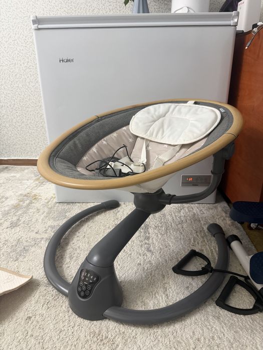 Деьский шезлонг качалка