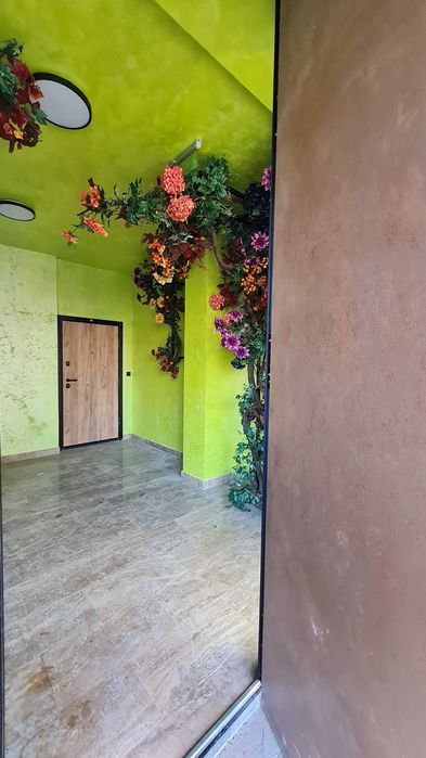 Дава се под наем Магазин в София, Оборище - 79 кв.м за 2500 € - Снимка #2