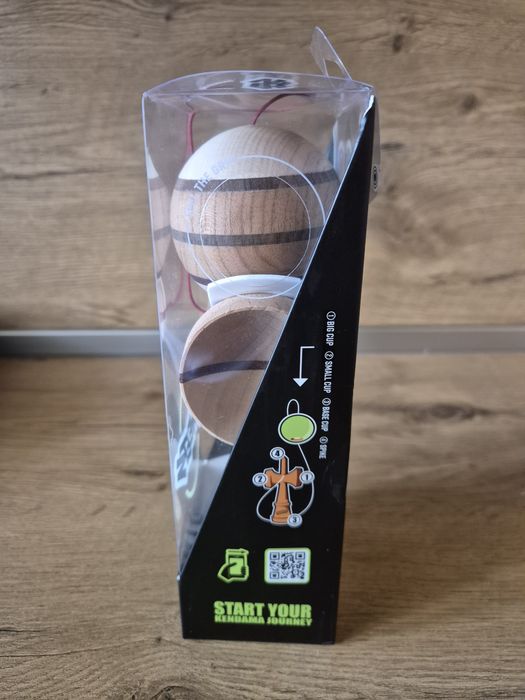 Kendama Sweets Broken Shape Splice IX noua, nefolosita