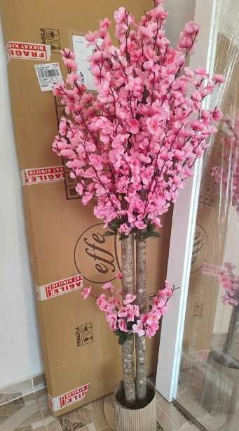 Декоративни дръвче. Изкуствени цветя