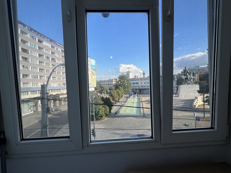 PF inchiriez apart 2 camere, central