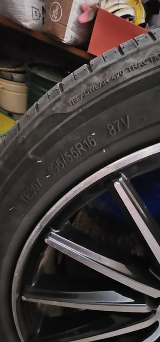 Летние шины  с дисками 195/55 R 16