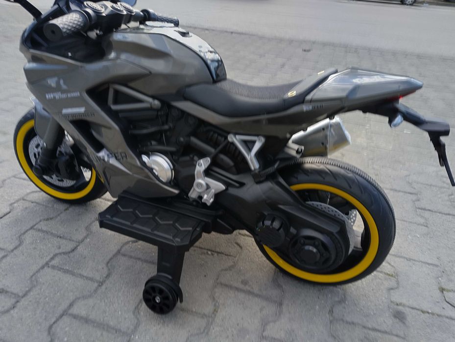 KAWASAKI акумулаторен мотор SURFER сив