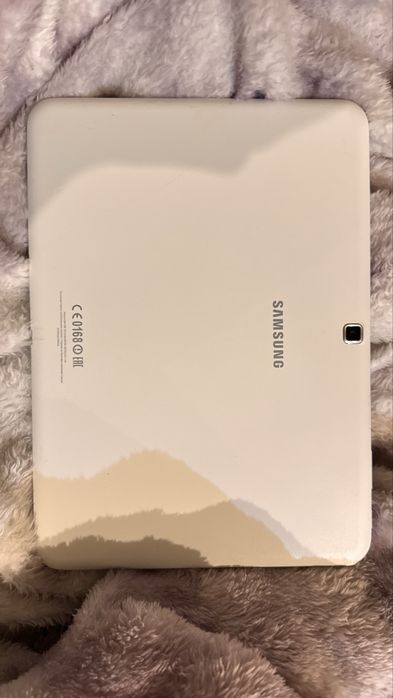 Продам Мишек , книги , планшет , сумки , все новое