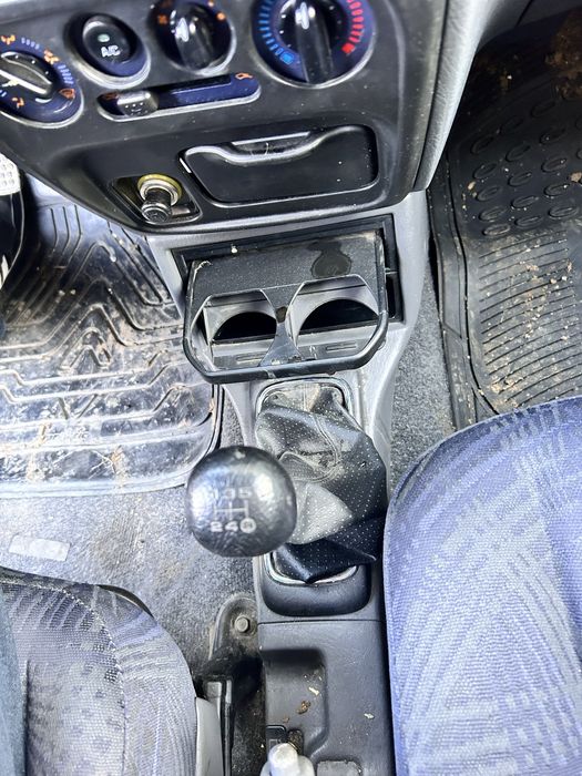 Дайхацу.Daihatsu YRV 1.3i бензин на !!!части!!!