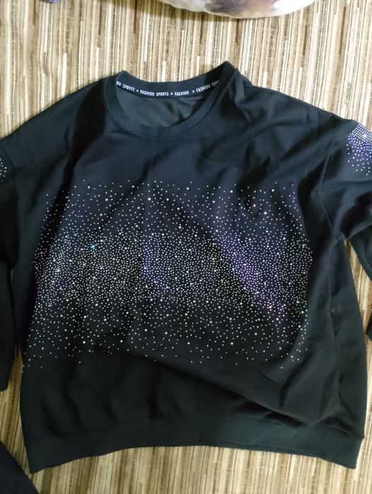 Продам женский костюм