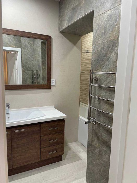 Продается 3х ком Квартира в ЖК Дархан Golden House Центр Кирпич Метро