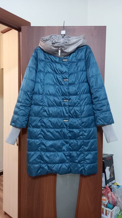 Продам пальто демисезонное