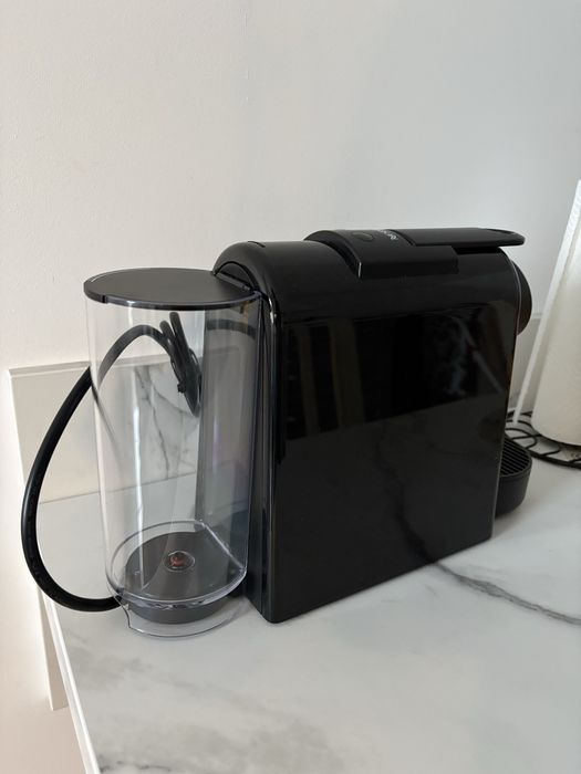 Aparat cafea Nespresso De’Longhi