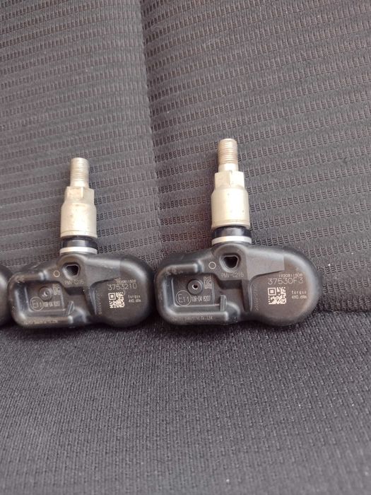 TPMS датчик за налягане в гумите за Тойота и Лексус pmv-c215 оригинал