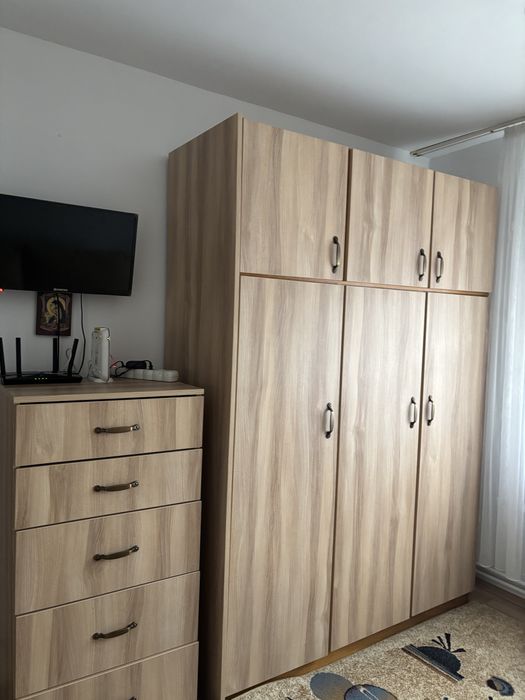 Inchiriez apartament 2 camere , zona centrala