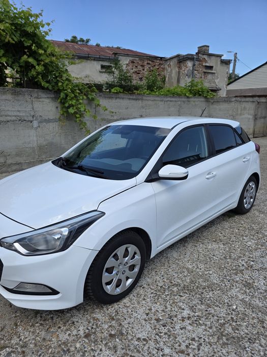Vând Hyundai I20 1.2 84CP Comfort