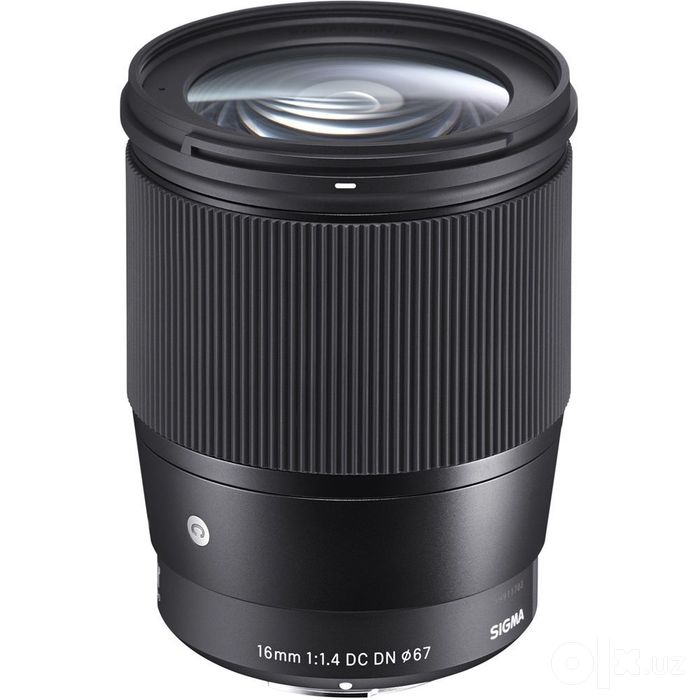 Sigma 16 mm obektiv f/1.4 Sony E-mount