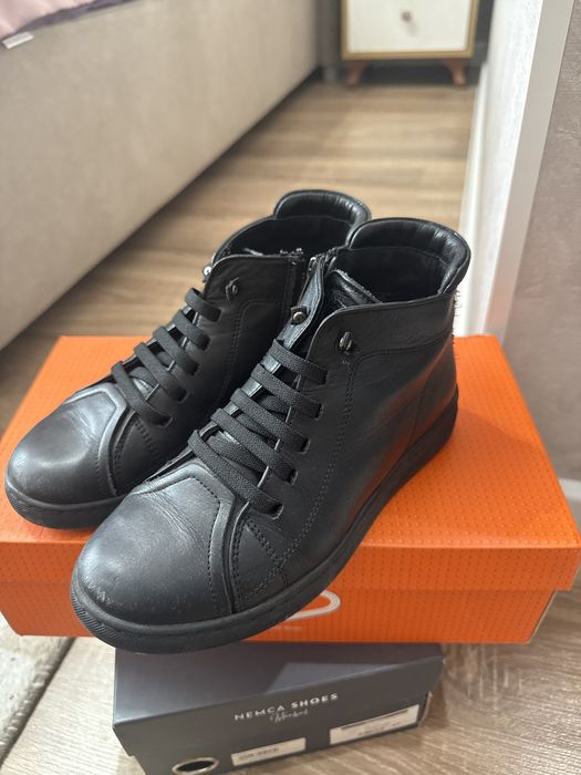 Продам детскуб обувь