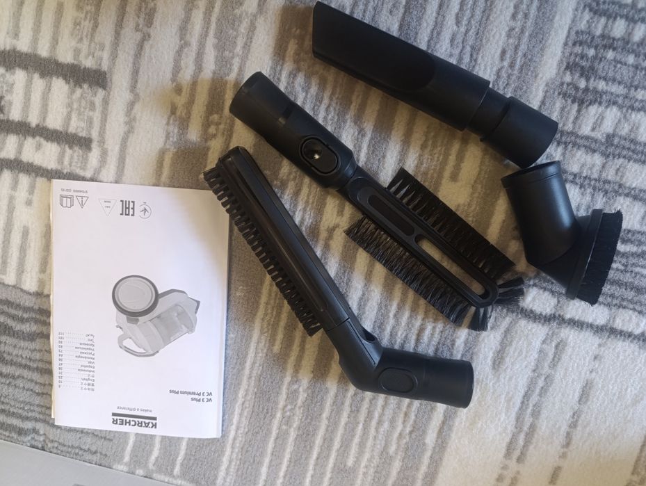 Пылесос Karcher в рабочем состоянии