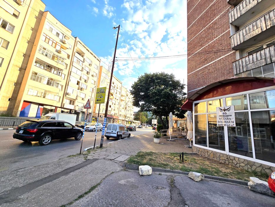 Дава се под наем Магазин в Асеновград - 49 кв.м за 410 € - Снимка #9