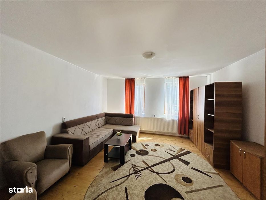 Casa individuala cu 2 corpuri si teren 625 mp - Avrig