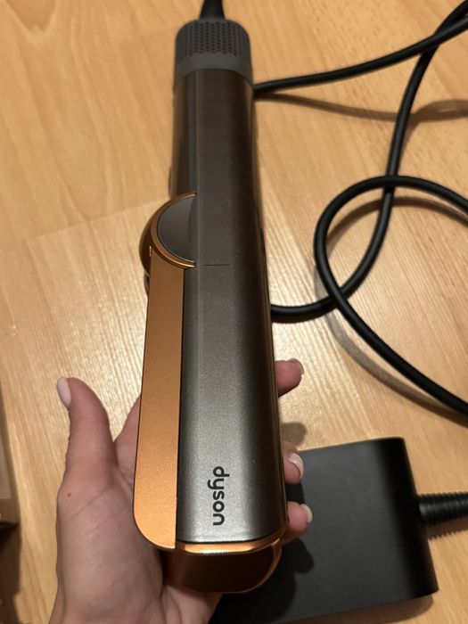 Dyson Airstrait aparat de indreptat parul