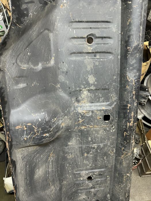 Podea fata Dacia 1300-1310