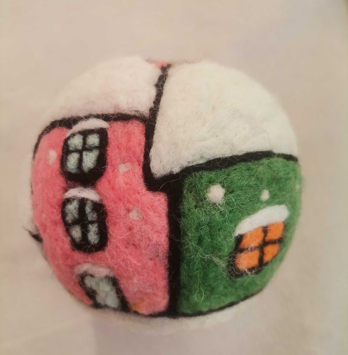 Коледни играчки от плъстена вълна