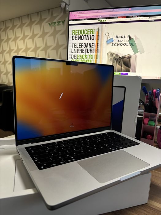 MacBook Pro 14-inch/ Apple M1 Pro Chip / 512gb/ ca nou