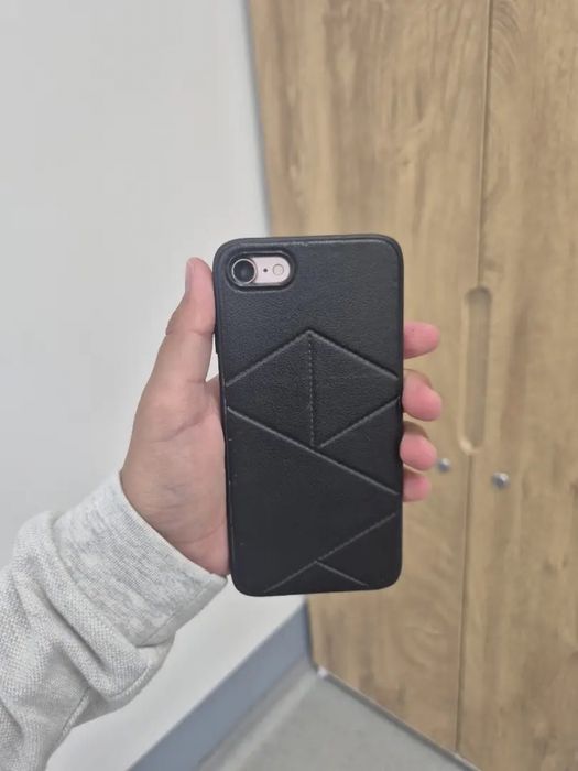 Iphone 7 срочно новый скидка есть