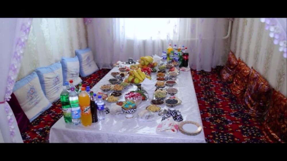 Srochna sotiladi. Срочно продаётся дом.