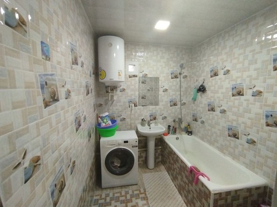 Gazalkent shaxrida 3 xonali kotej sotiladi