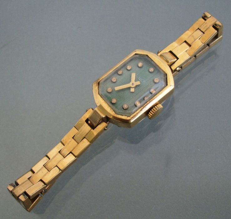 Съветски механични ръчни часовници Slava, Аврора, Luch