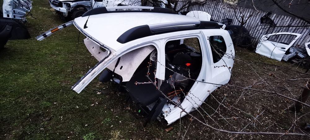 Parte spate aripi spate Duster Sandero Pavilion Dokker