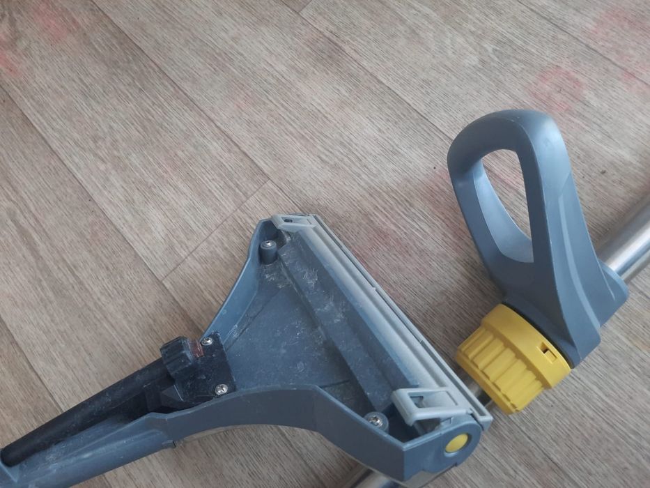 Продам пылесос PUZZI KARCHER Ковровой насадка