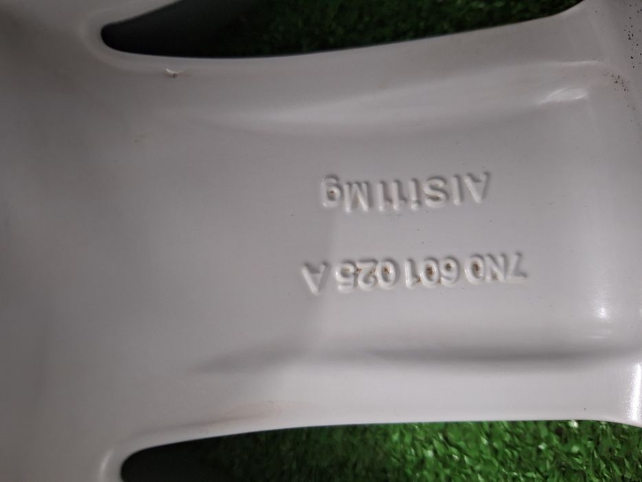 Фолскваген-16цола-5/112-ЕТ-33:Ж-6,5-оригинални