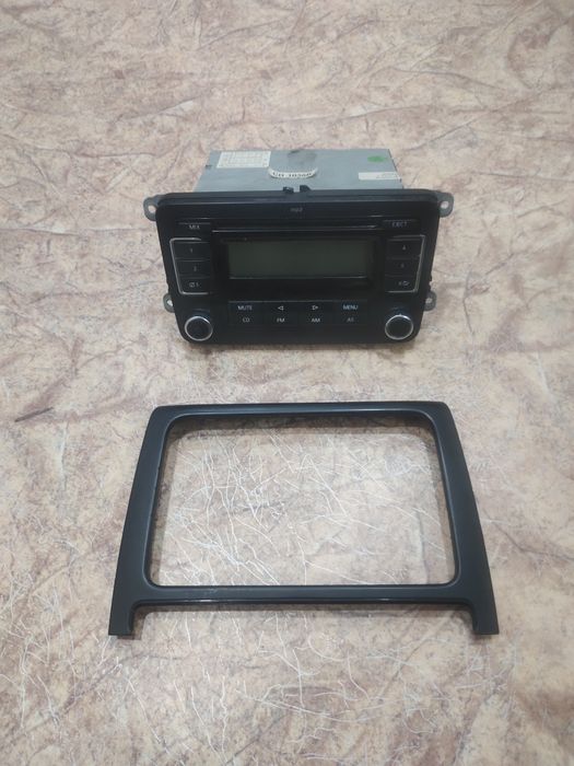 Фольксваген Поло магнитола