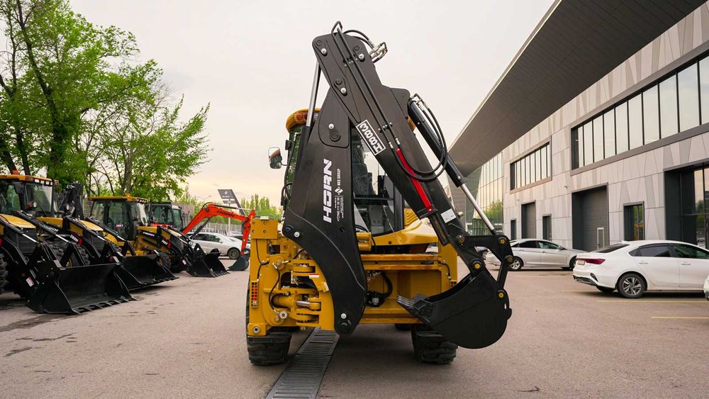 Экскаватор погрузчик HORN 388Н 3в1