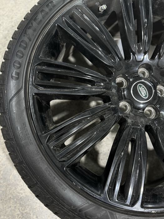 Зимние Шины для Range Rover новые