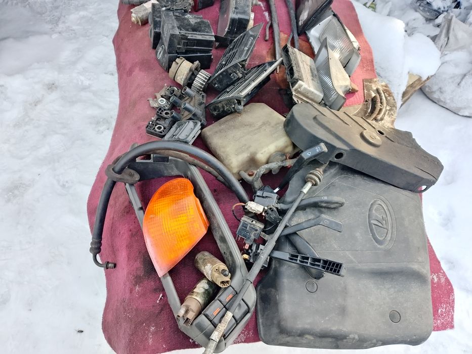 Продам запчасти ваз10-15