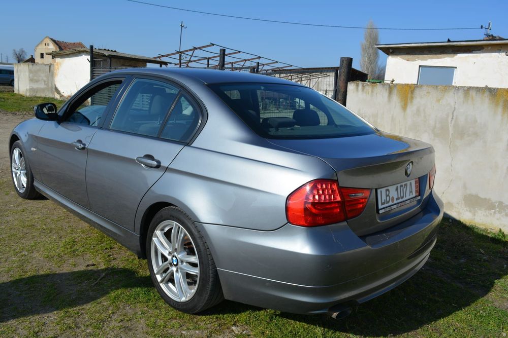 Vând BMW 320D 2009