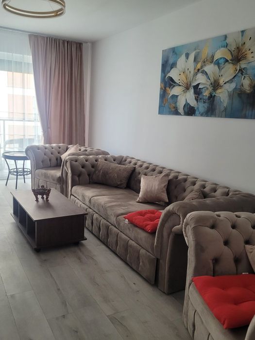 închiriez apartament Lux la Adora Park