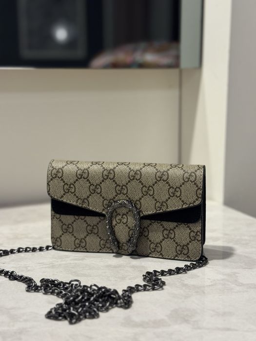 Gentuta gucci de dimensiuni mici