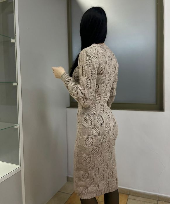 Стильное  тёплое платье