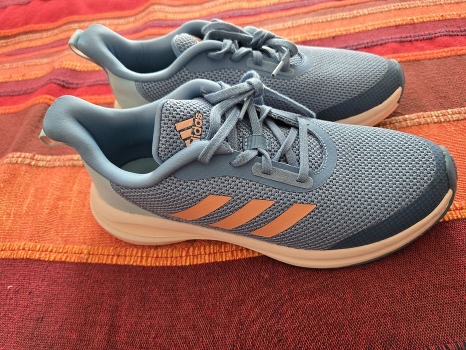 Adidas marimea 40