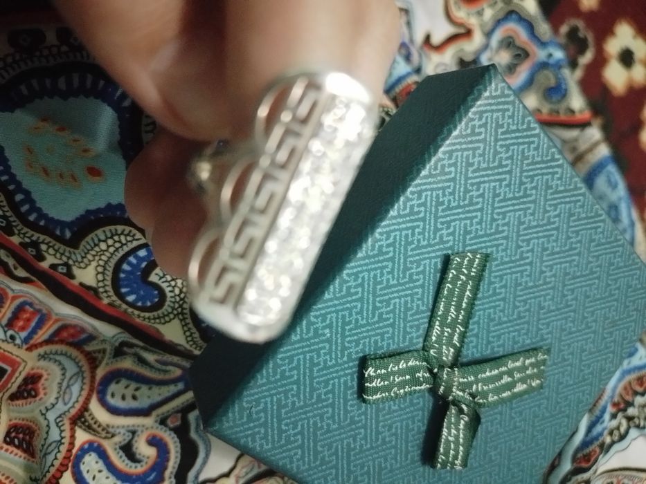 Узук кумуш сотилади тоза кумуш