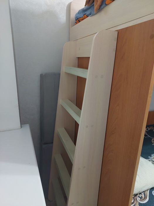 Кровать двухярусная