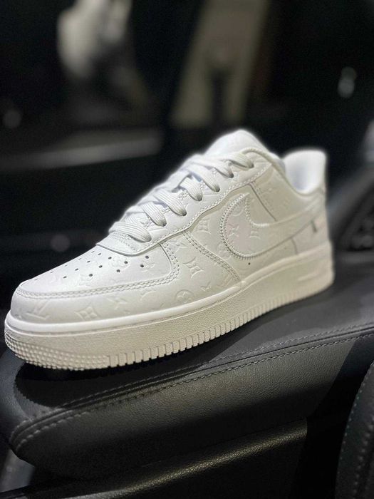 !! Louis Vuitton x Nike Air Force 1 Low 'Triple White' (Размер 39) !!