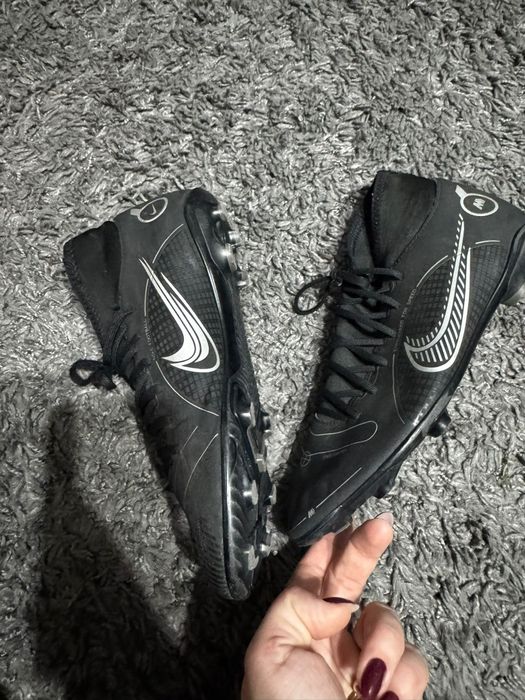 Ghete fotbal Nike marimea 42,5